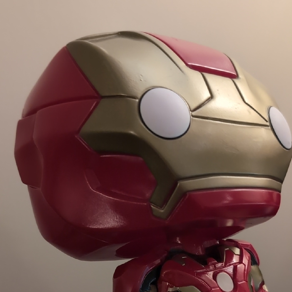 Iron Man Funko Pop Figure - Picture 3 of 4